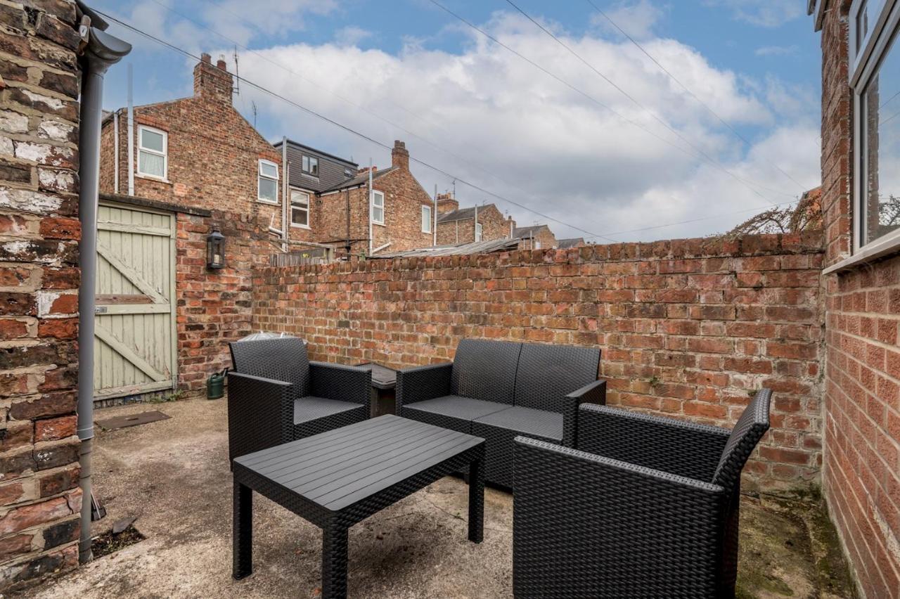 Pass The Keys Gorgeous Terrace Near Bishy Road York Exterior foto